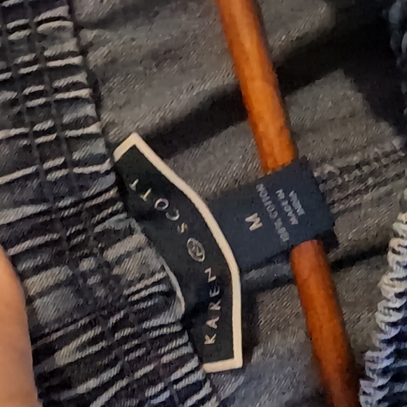 Karen Scott Size Medium Cropped Jeans - Picture 3 of 3